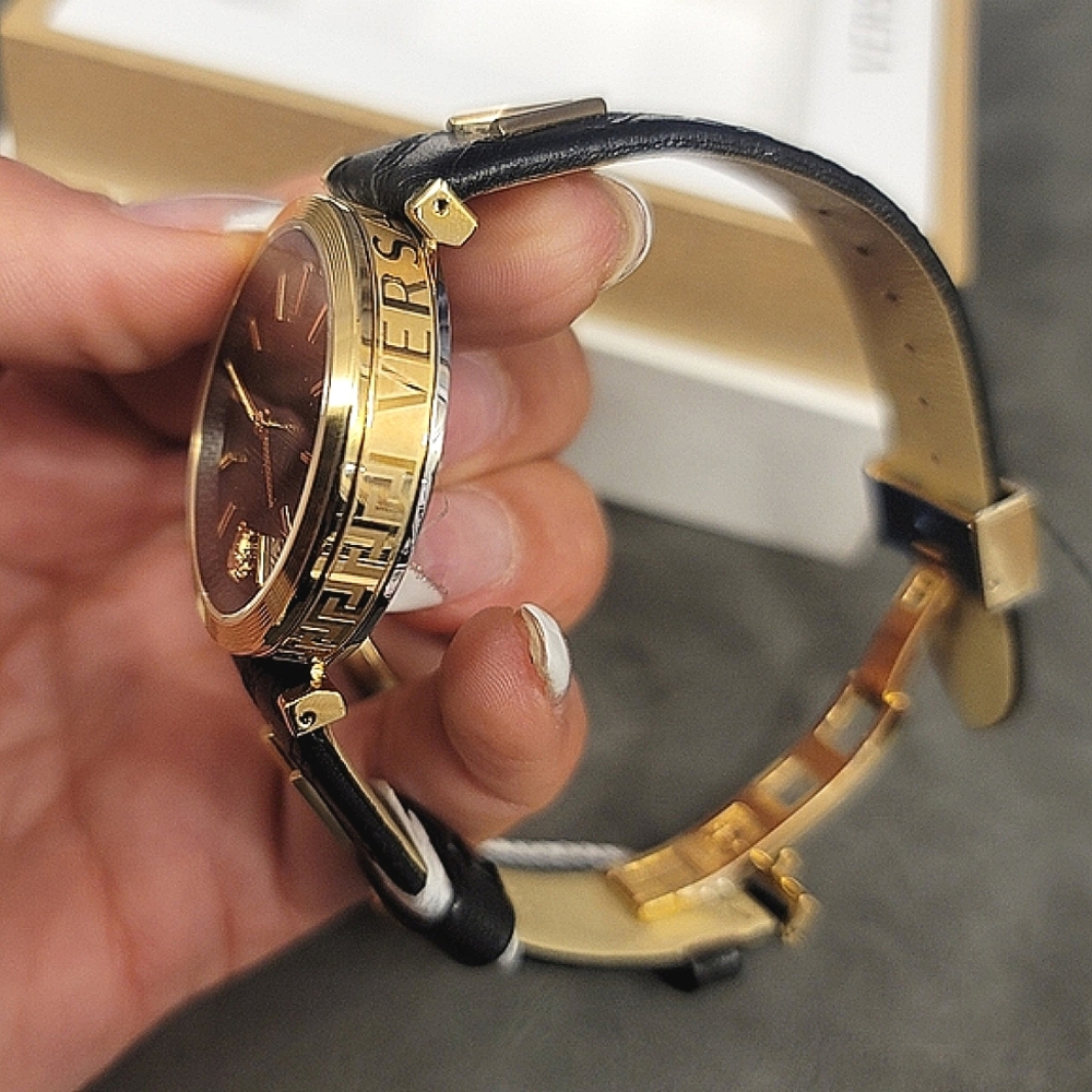 Authentic Versace watch - Picture 3 of 11
